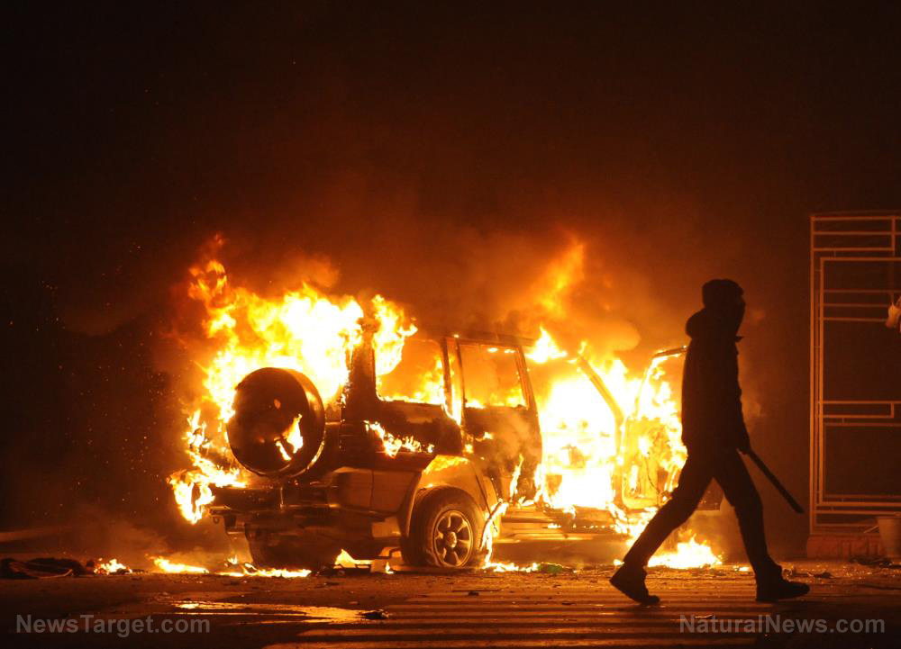 Riot-Crime-Vandalism-Fire-Venezuela-Protest-Europe.jpg